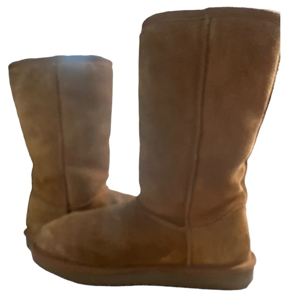 Koolaburra by Ugg Victoria Tall Tan Suede
